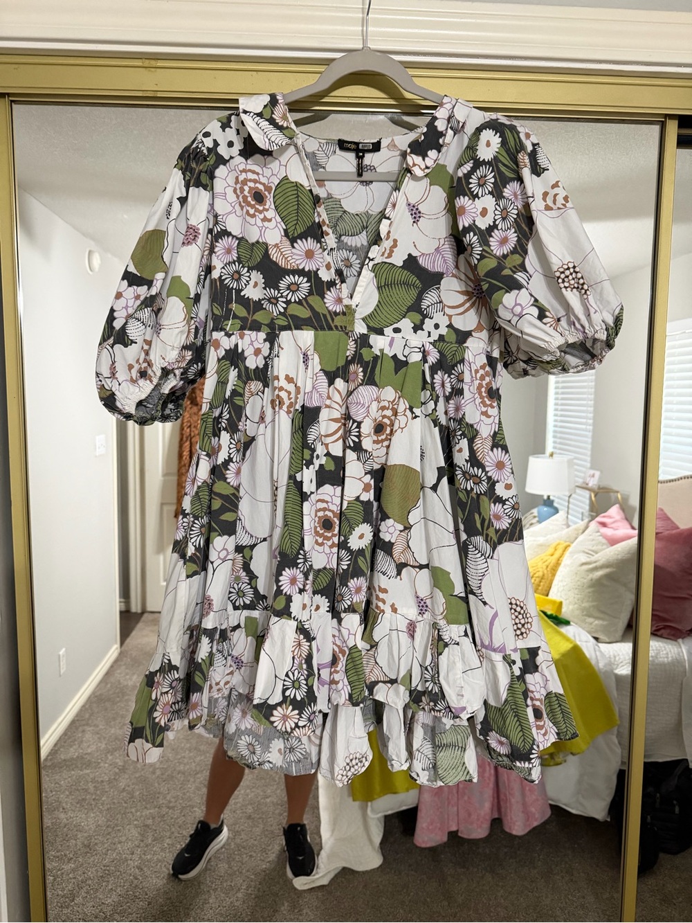 Floral Puff-Sleeve Tiered Midi Dress - White & Olive